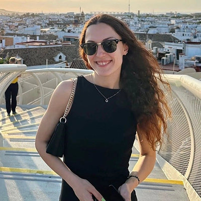 Gülfem Özer